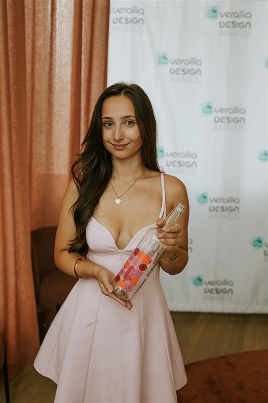 a026ae3d-df5f-41f3-a7a3-83245b8bc875